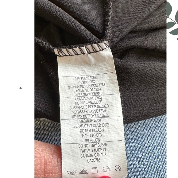 🛍️3/$40 Black Stretch Athletic Shorts Side Pocket Elastic Waist Size Medium - Picture 4 of 4